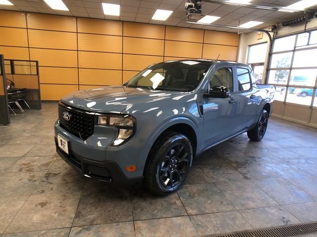 New 2025 Azure Gray Metallic Tri-Coat Ford XLT image 3