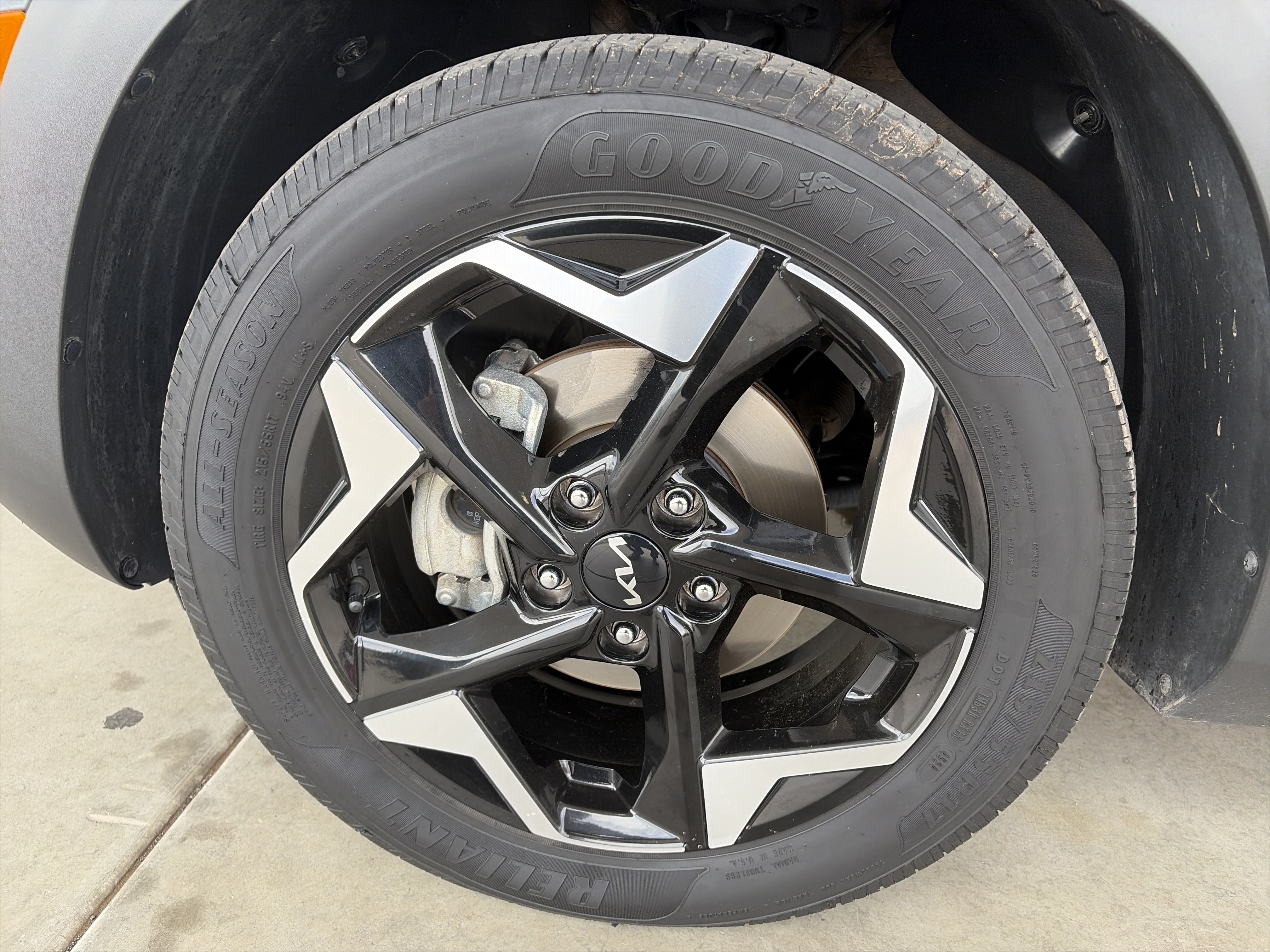 Used 2024 Gray Kia EX image 6