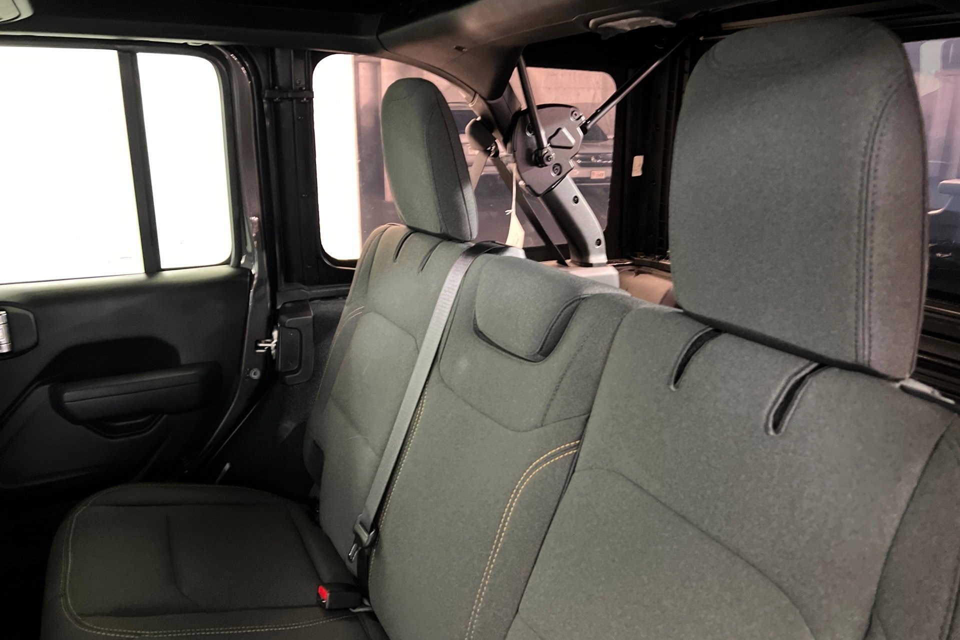 Used 2024 Granite Crystal Metallic Clearcoat Jeep Sport S image 21