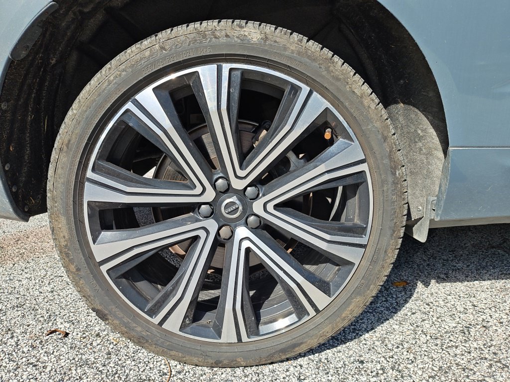 Used 2023 Gray Volvo Ultimate image 20