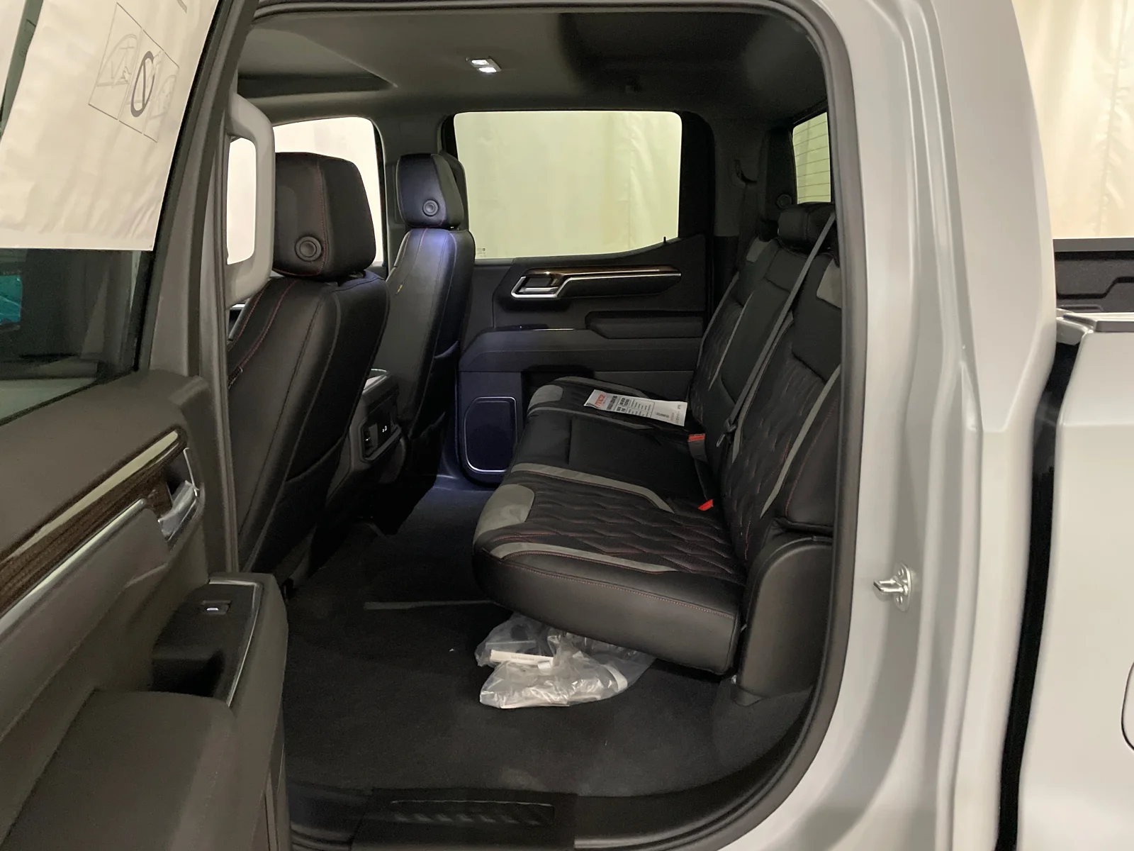 2026 Chevrolet Silverado 1500 RST - Photo 32