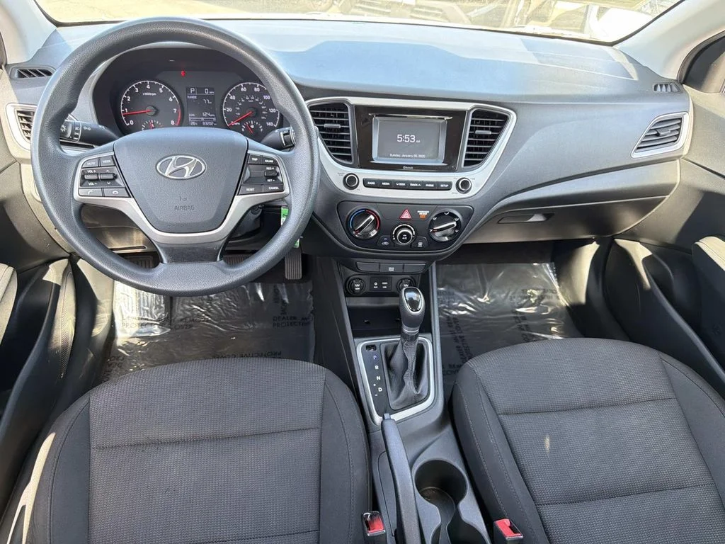 Used 2020 Olympus Silver Hyundai SE image 6