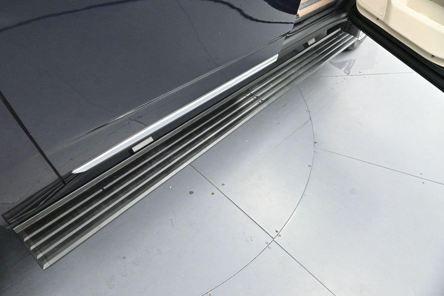 Used 2023 MIDNIGHT BLUE METALLIC GMC Denali image 9