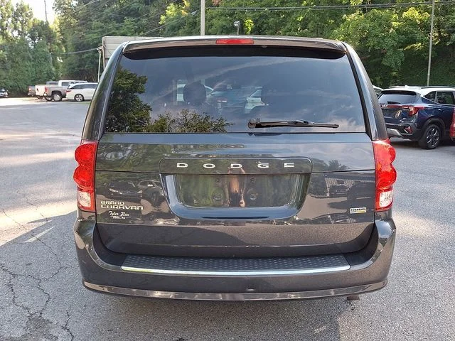 Used 2013 Gray Dodge SXT image 10
