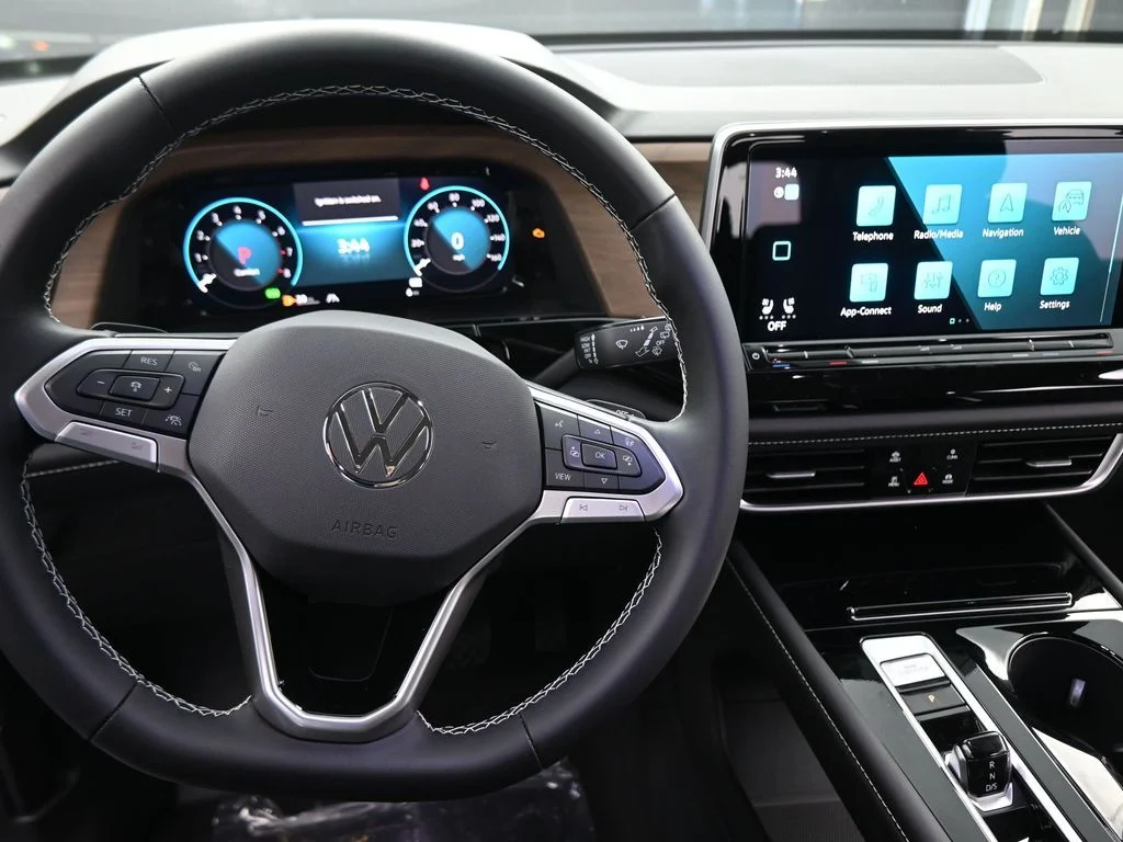 New 2026  Volkswagen 2.0T SE w/Technology image 37