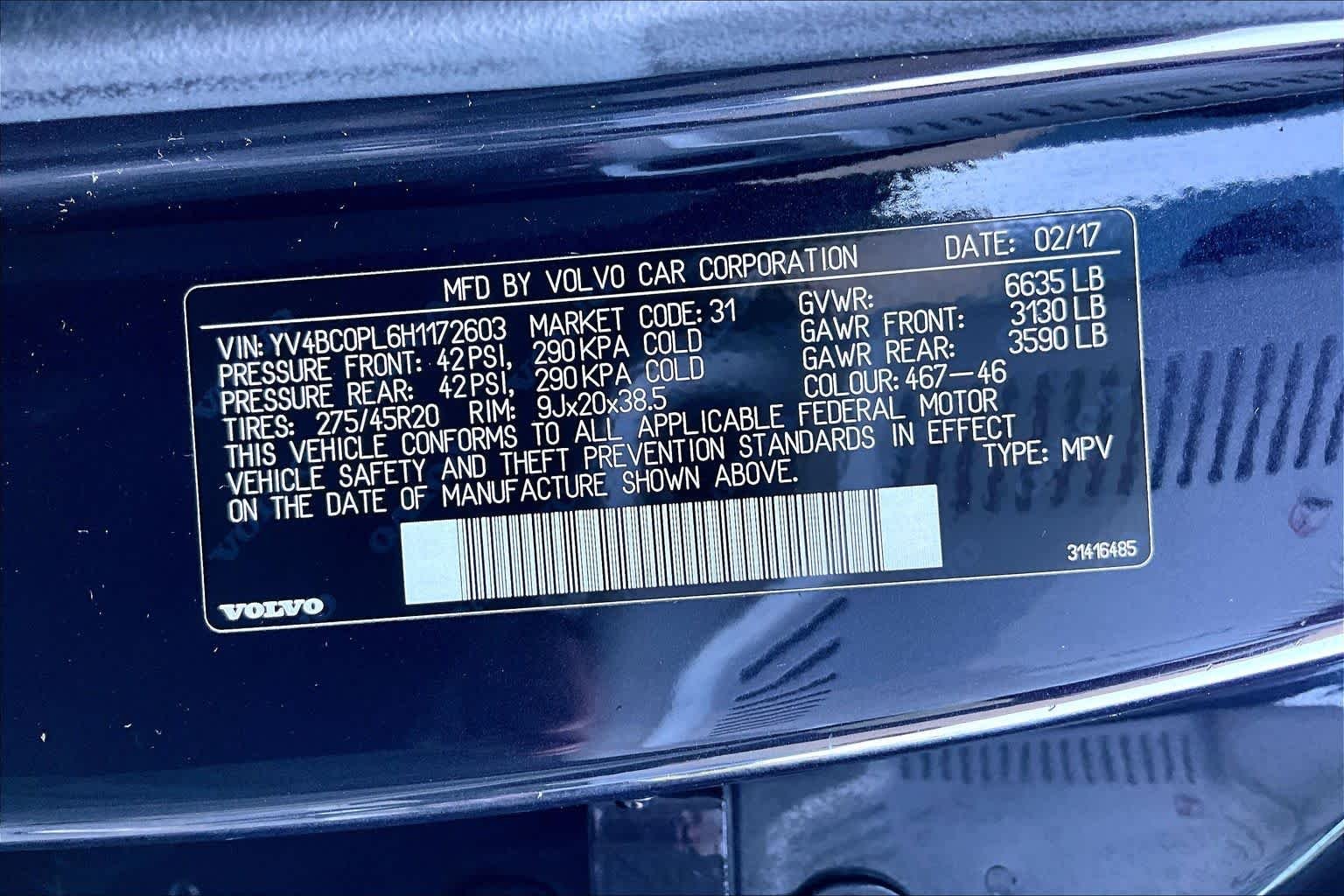 Used 2017 Magic Blue Metallic Volvo Inscription image 37