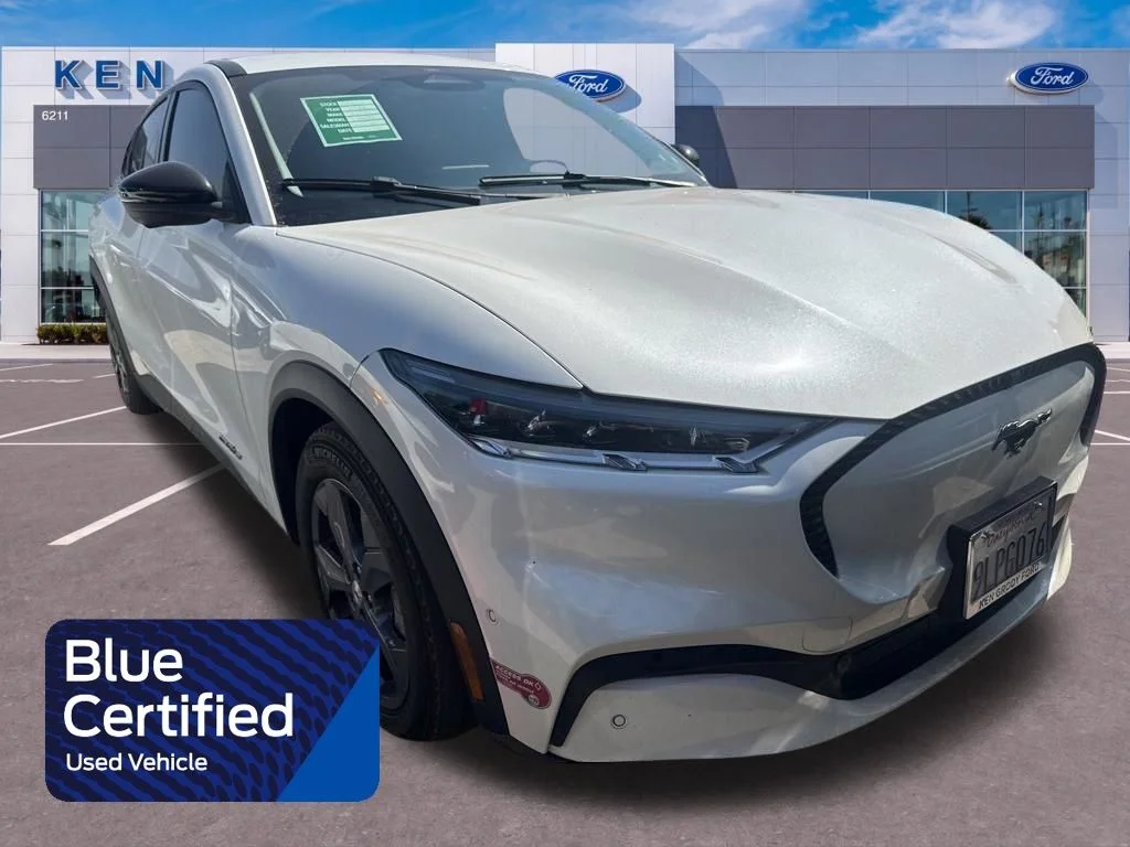 2023 Ford Mustang-Mach-e Select's photo