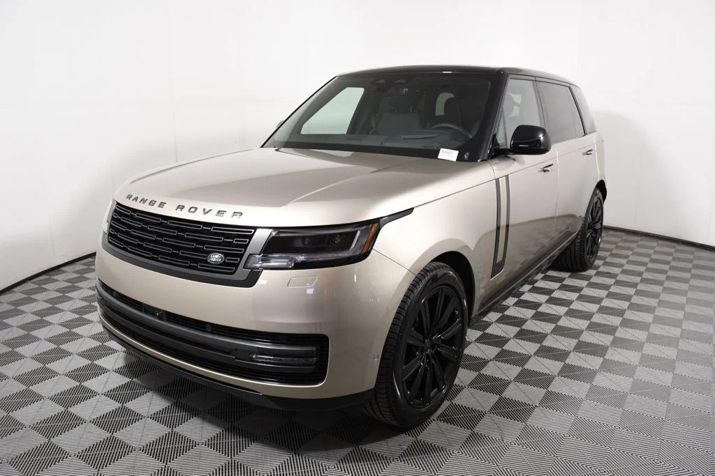 2026 Land Rover Range Rover 4.4 SE LWB 7's photo