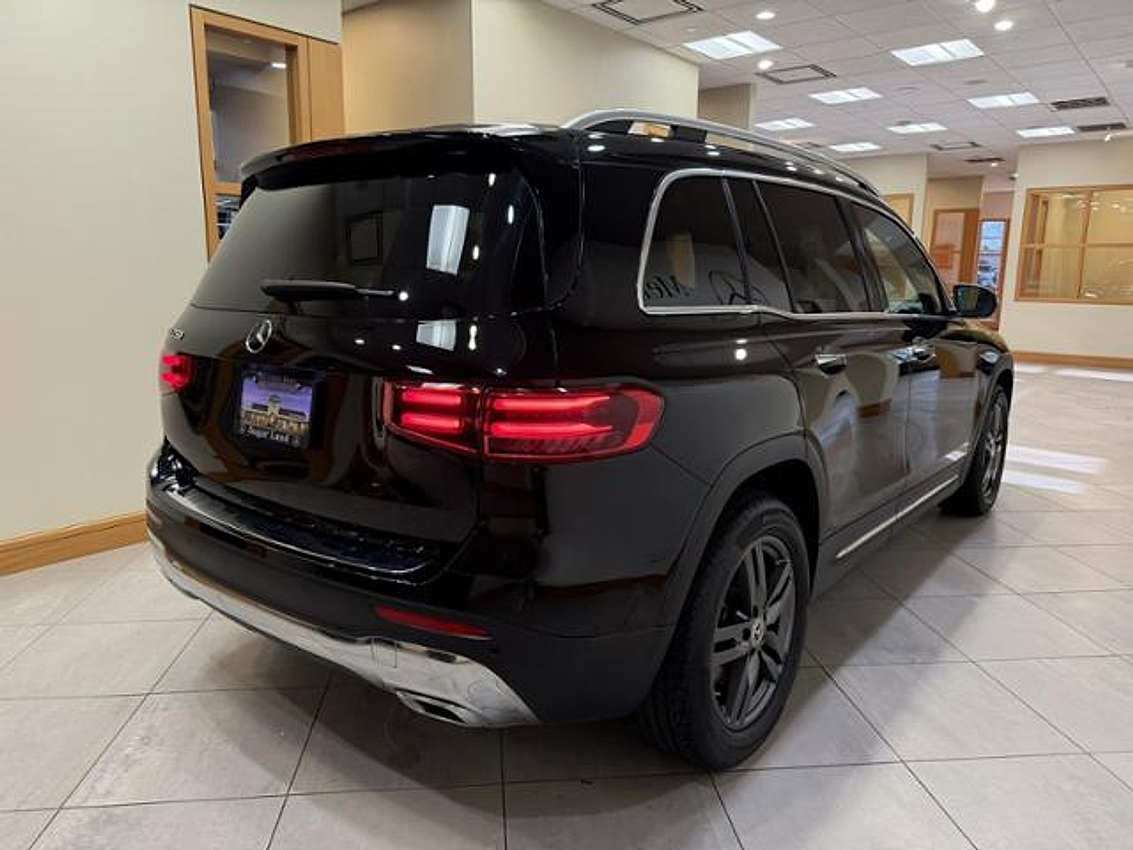 Used 2025 Night Black Mercedes-Benz  image 5