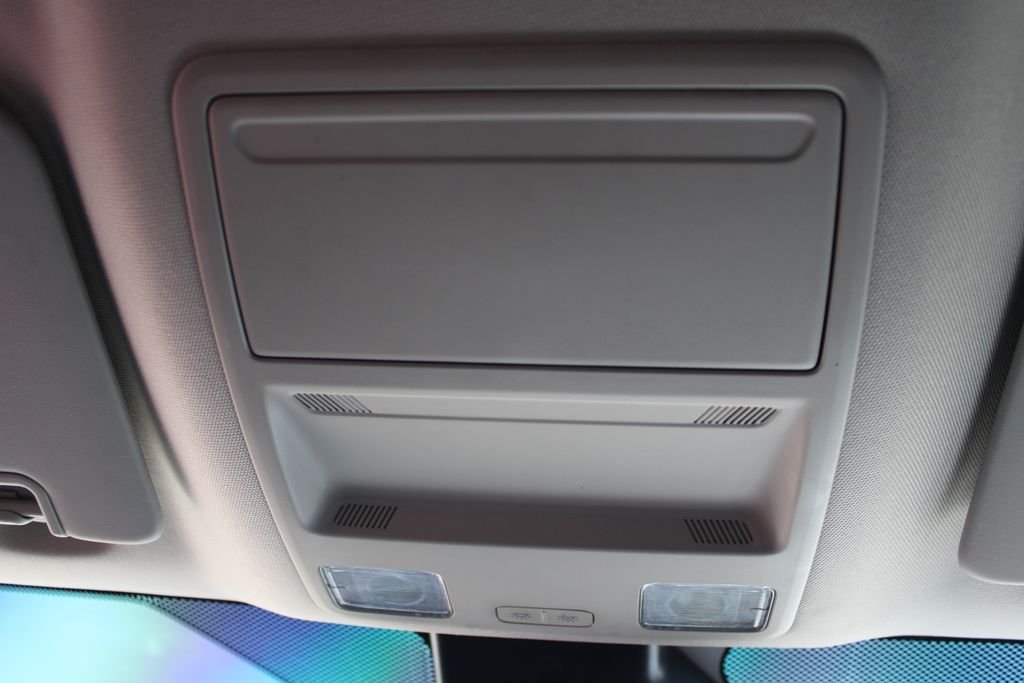 Used 2019 Gray Ford XLT image 38