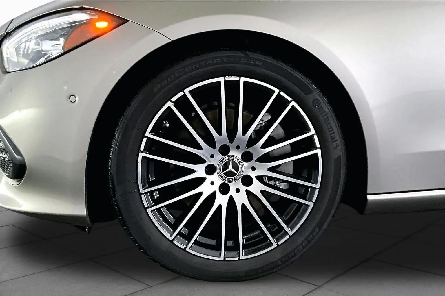 Used 2023 Mojave Silver Metallic Mercedes-Benz C 300 image 11