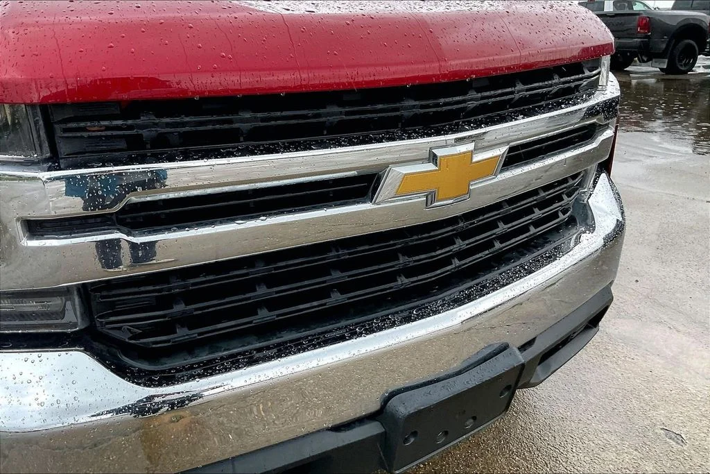 Used 2021 Red Chevrolet LT image 34