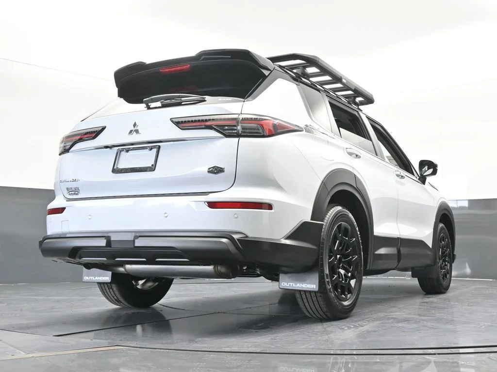 New 2026 White / Black Mitsubishi Trail Edition image 64