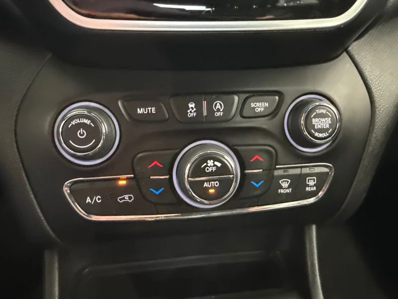Used 2019 Black Jeep Limited image 34
