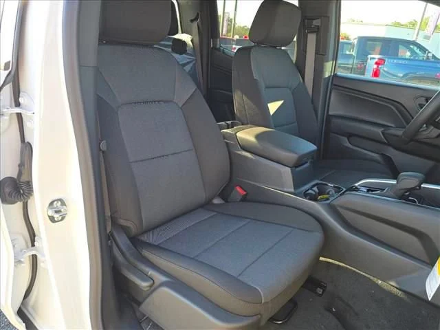 2026 Chevrolet Colorado Work Truck - Photo 15