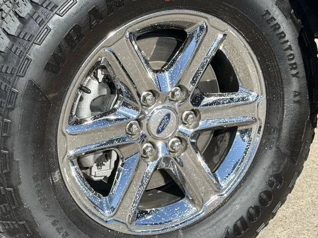 Used 2025 Blue Ford XLT image 6