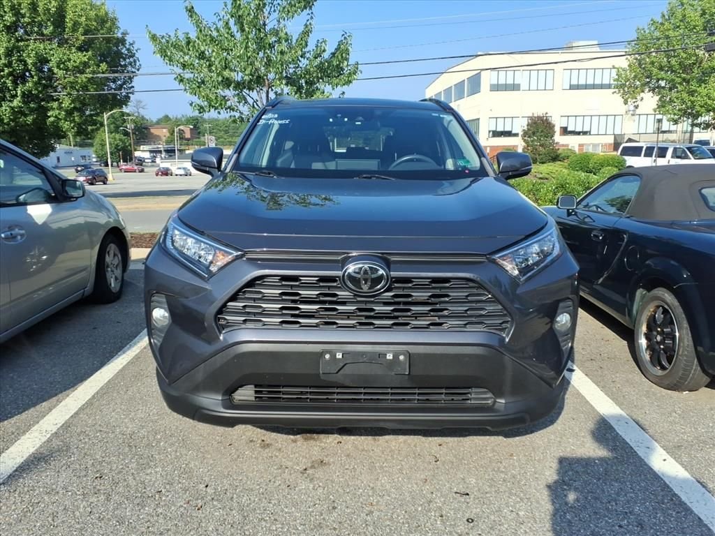 Certified Used 2020 Gray Toyota XLE Premium image 4