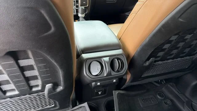 Used 2022 White Jeep Rubicon 4x4 image 21