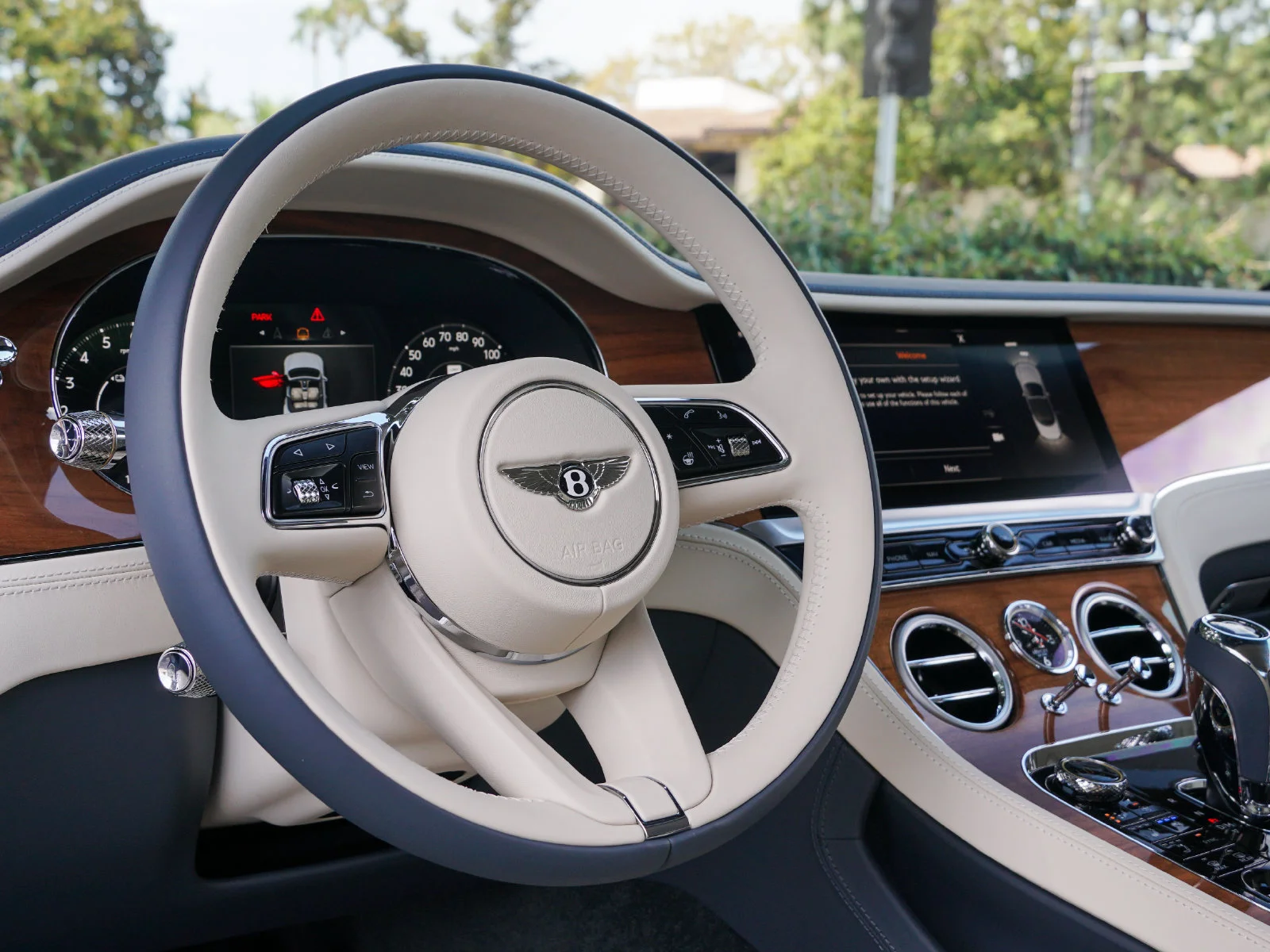 New 2026 Dark Sapphire Bentley GTC S image 18