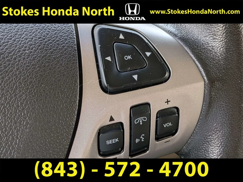 Used 2017 Gray Ford Limited image 30