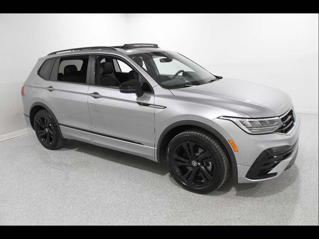 2023 Volkswagen Tiguan SE R-LINE BLACK