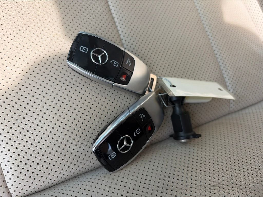 Certified Used 2023 Gray Mercedes-Benz E 450 image 28