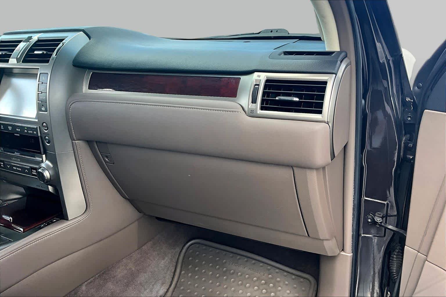 Used 2016 Fire Agate Pearl Lexus  image 19