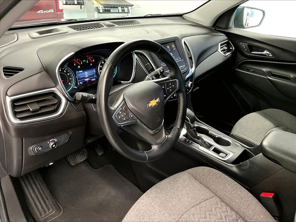Used 2024 Lakeshore Blue Metallic Chevrolet LT image 8