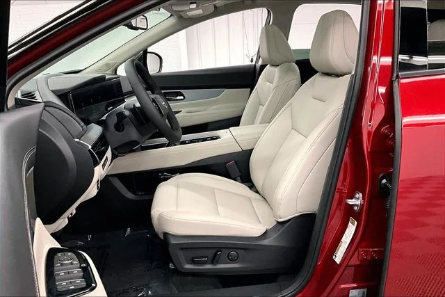 New 2025 Scarlet Ember Tintcoat/Super Black Nissan SL image 10