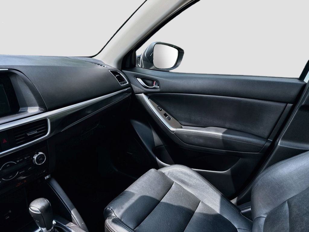 Used 2016 Crystal White Pearl Mica Mazda Grand Touring image 23