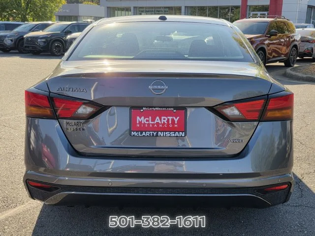 Used 2025 Gray Nissan 2.5 SV image 6