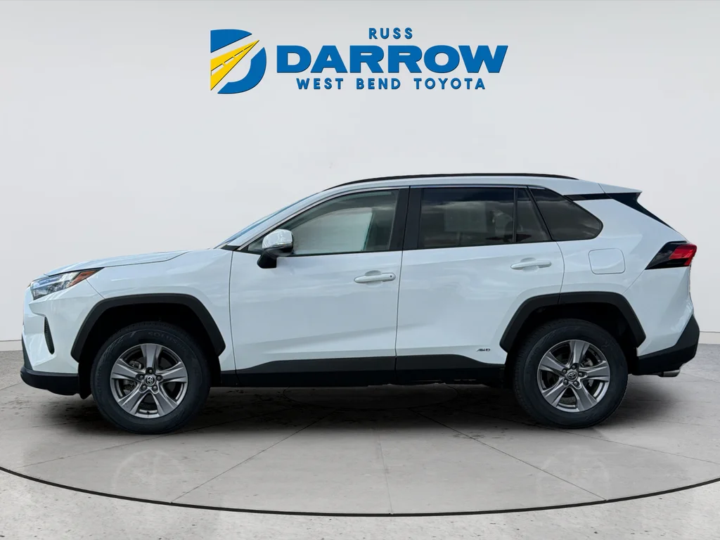 Used 2023 White Toyota XLE image 2