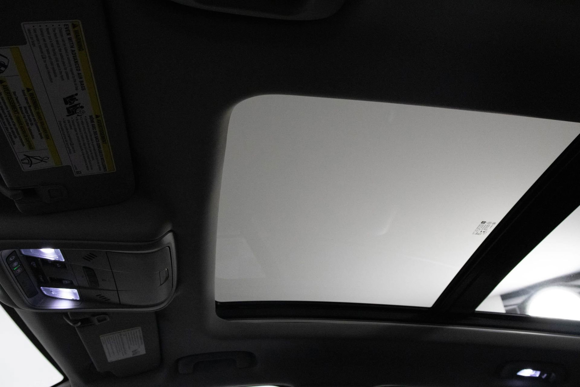 2023 GMC TERRAIN - Image 29