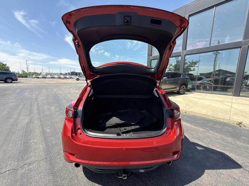 Used 2018 Red Mazda Touring image 21