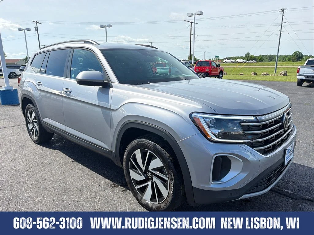 Used 2026 Silver Volkswagen 2.0T SE w/Technology image 7