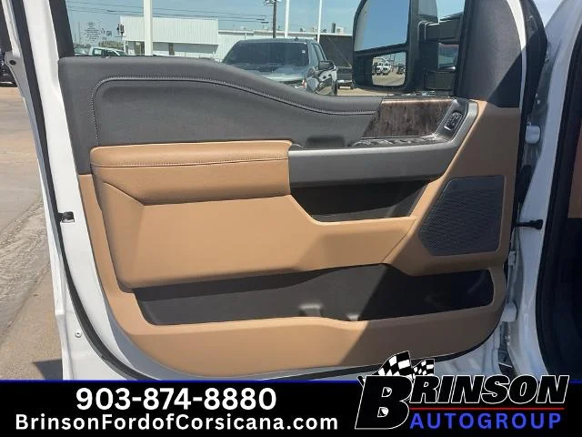 New 2026 Oxford White Ford F-250® Lariat® image 32