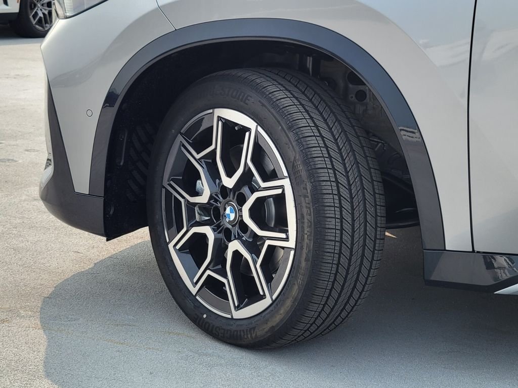 2025 BMW X1 28i - Photo 32