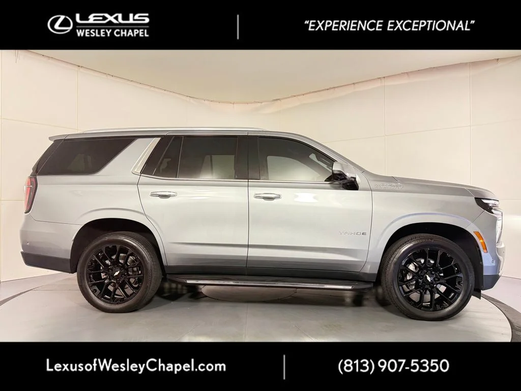 Used 2025 Gray Chevrolet High Country image 2