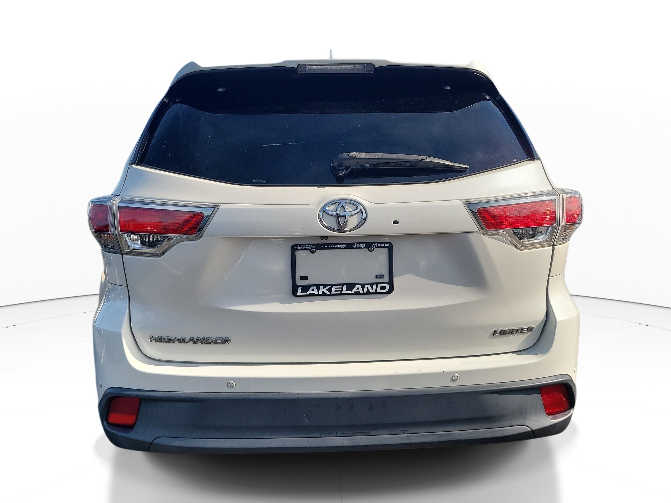 Used 2014 Blizzard Pearl Toyota Limited image 5
