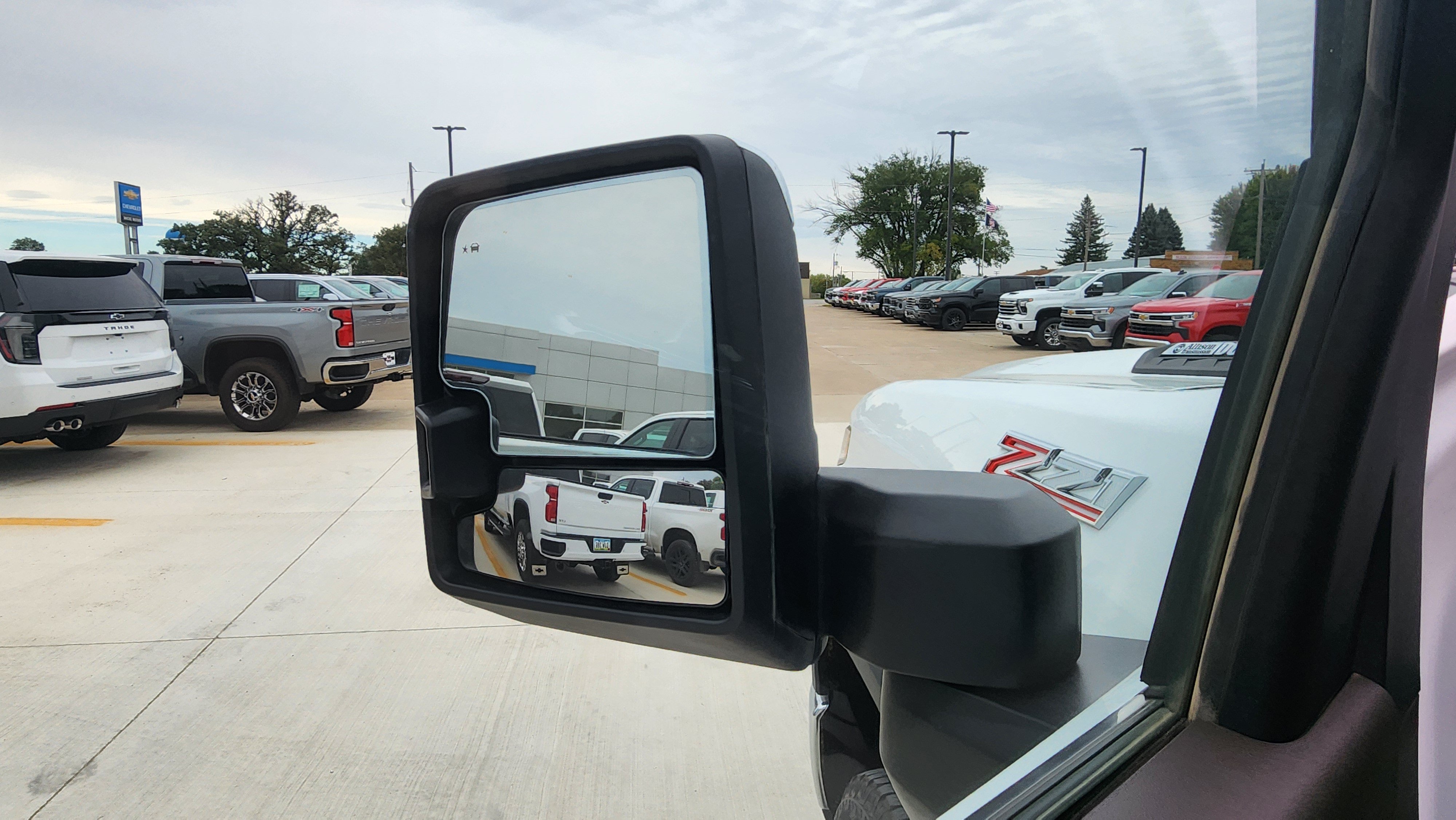 2026 Chevrolet Silverado 3500HD LTZ - Photo 10