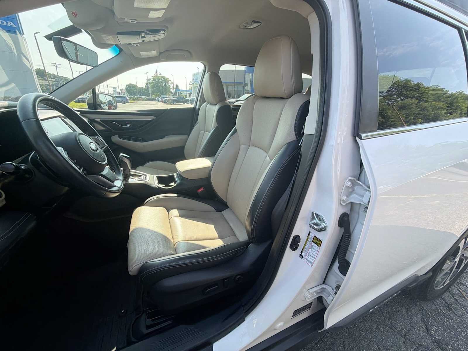 Used 2021 Crystal White Pearl Subaru Limited image 21
