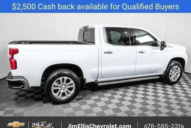 New 2026 Polar White Tricoat Chevrolet LTZ image 4