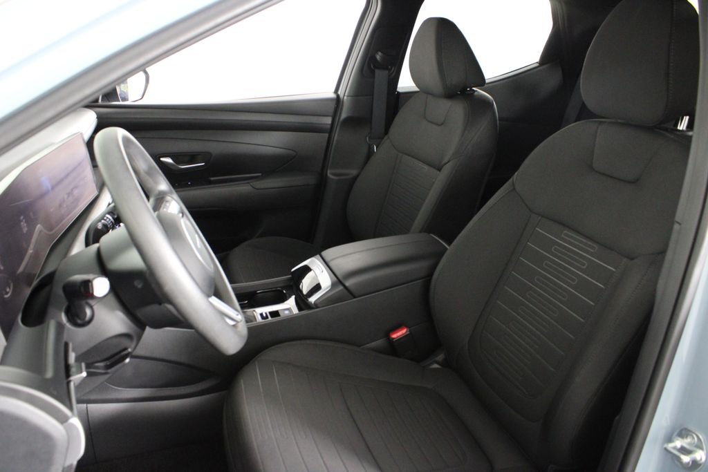 Certified Used 2025 Blue Hyundai SE image 19