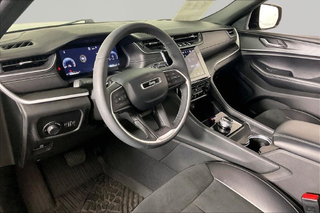 Used 2024 Black Jeep Altitude image 15