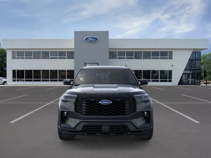New 2026 Agate Black Metallic Ford ST-Line image 6