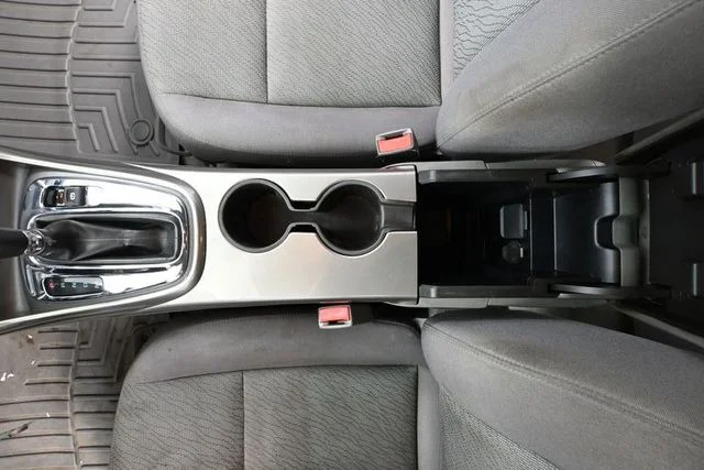Used 2013 White Chevrolet LS image 26