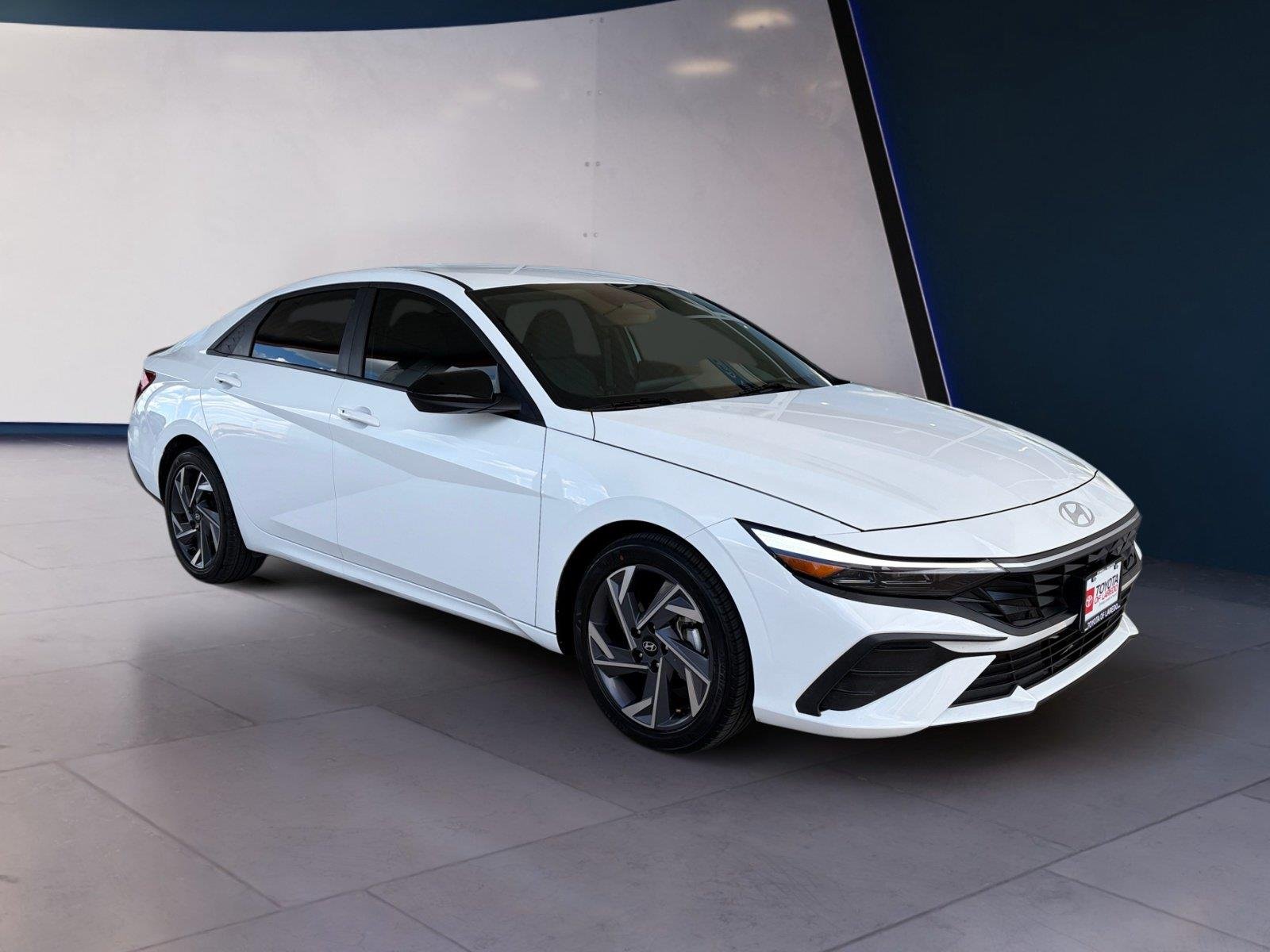 Used 2025 Serenity White Hyundai SEL Sport image 7