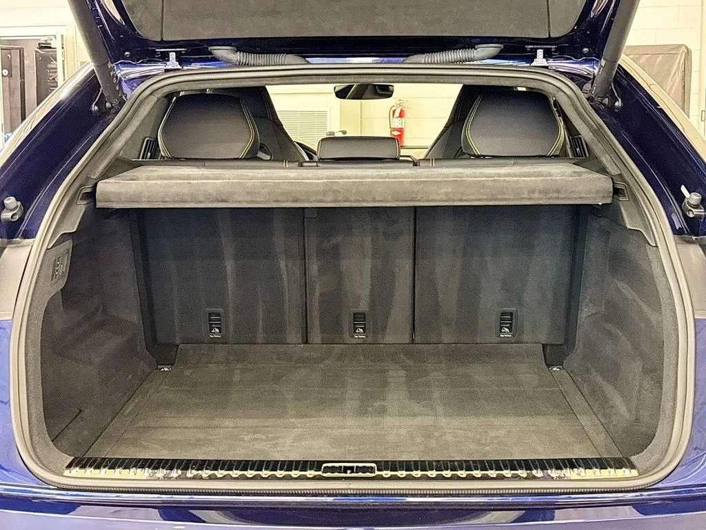 2021 Lamborghini Urus Base - Photo 28