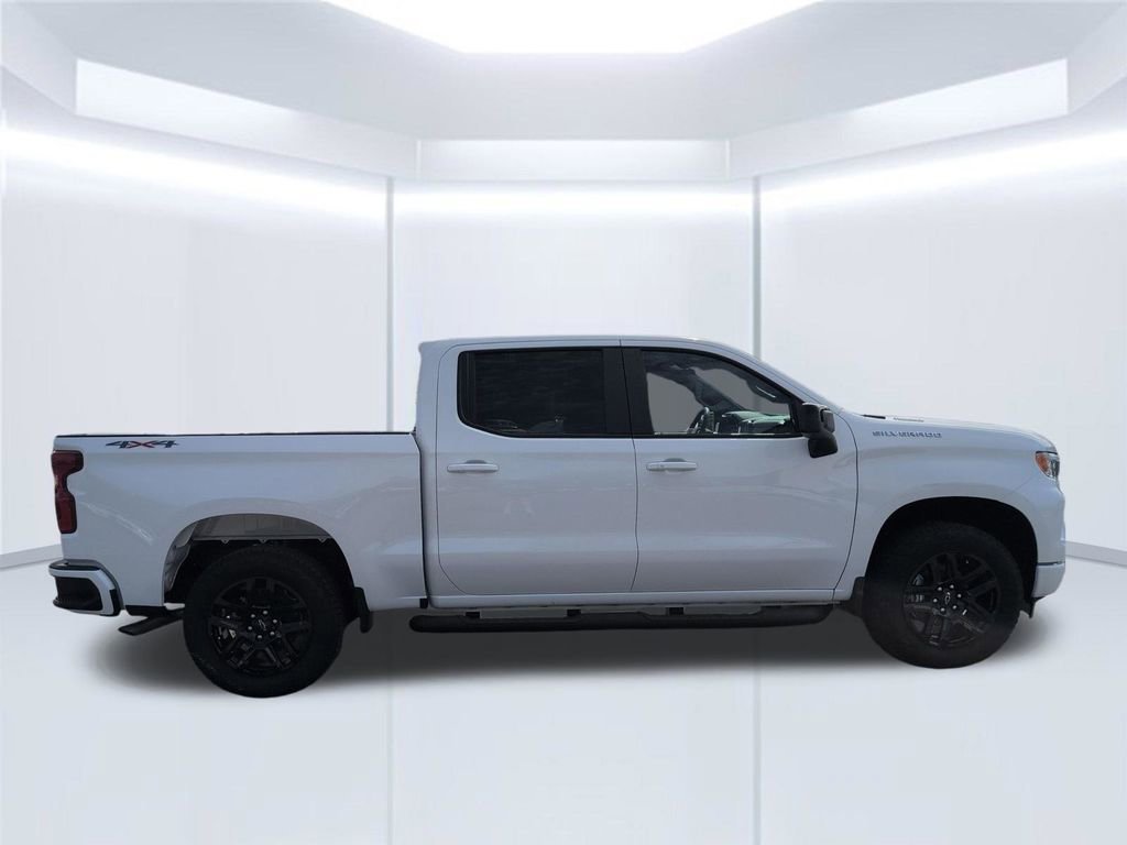 New 2026 Summit White Chevrolet RST image 7