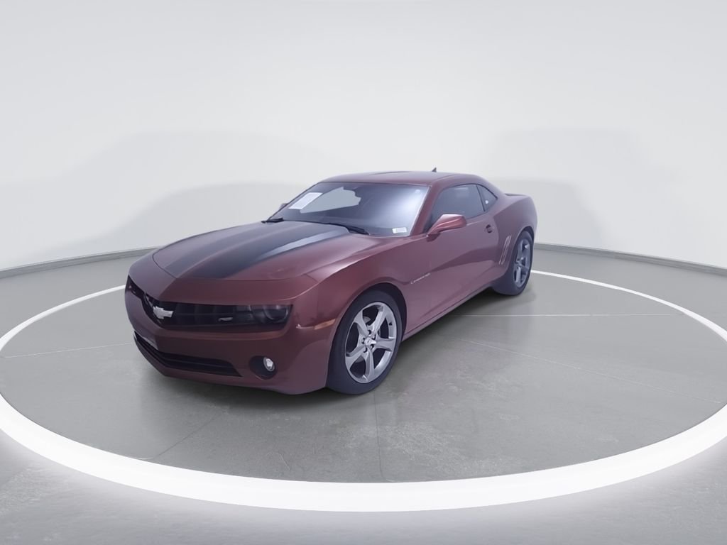 Used 2013 Red Chevrolet 2LT image 5